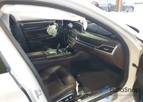 2017 BMW Alpina B7 xDrive из США, поврежденный, VIN WBA7F2C57HG421486